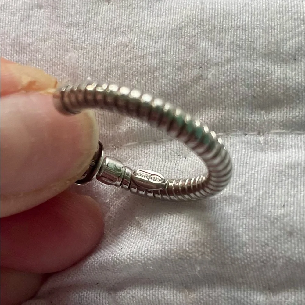 David Yurman Classic Cable Hoop Earrings - Picture 3 of 6